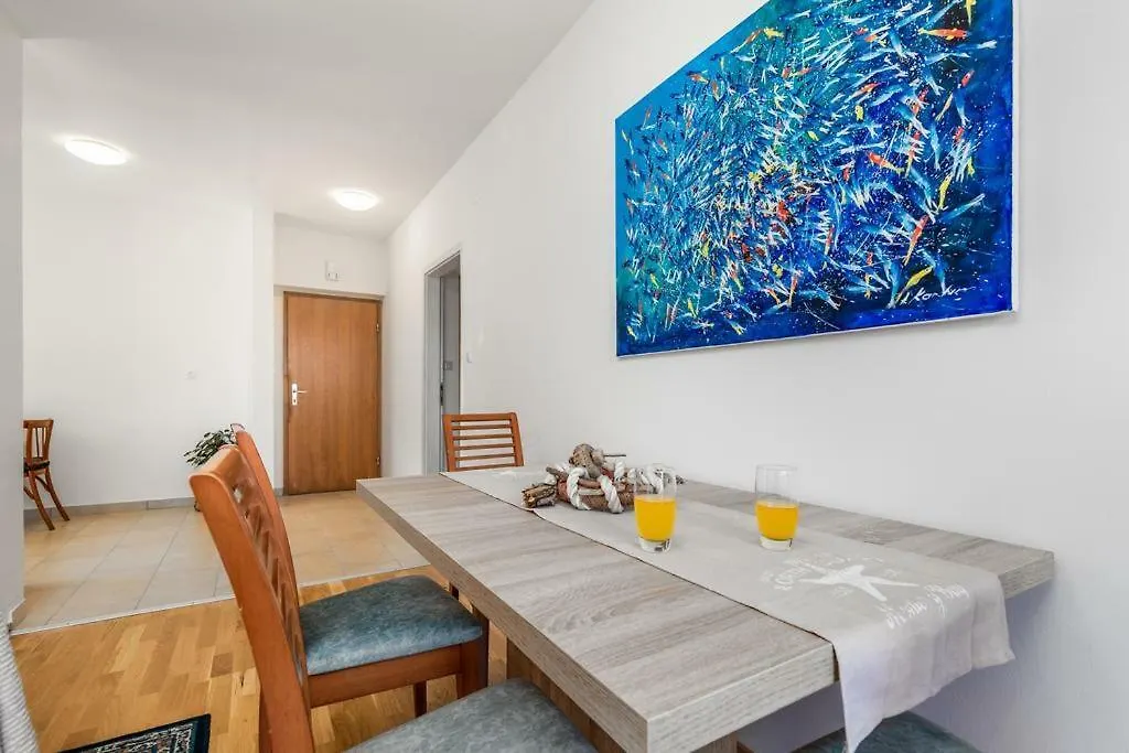 Apartment Roza, Sea View, Free Parking Icici