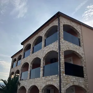 foglaljon itt